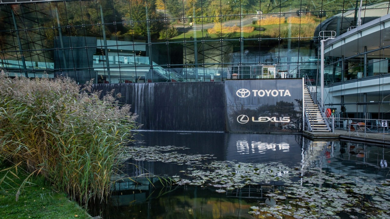 Sediul Toyota din Marea Britanie